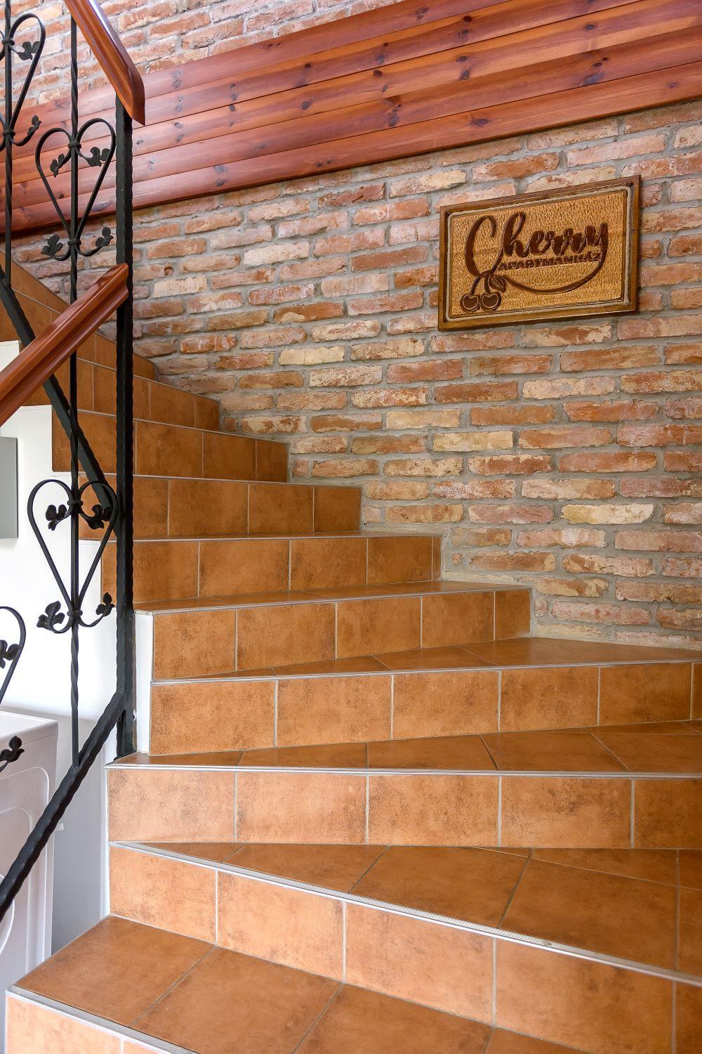 Cherry Apartmanház Sárvár Esterno foto