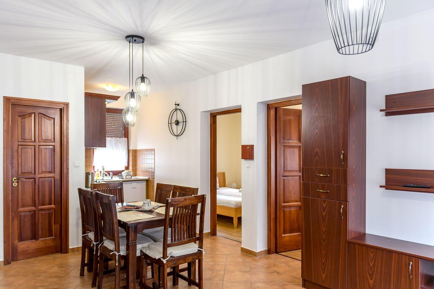 Cherry Apartmanház Sárvár Esterno foto